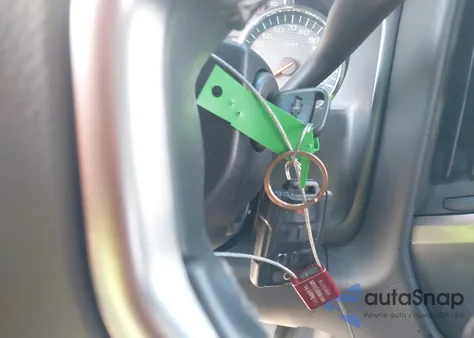 2015 Chevrolet Silverado 1500 2Lt from USA, damaged, VIN 3GCUKREC2FG231411